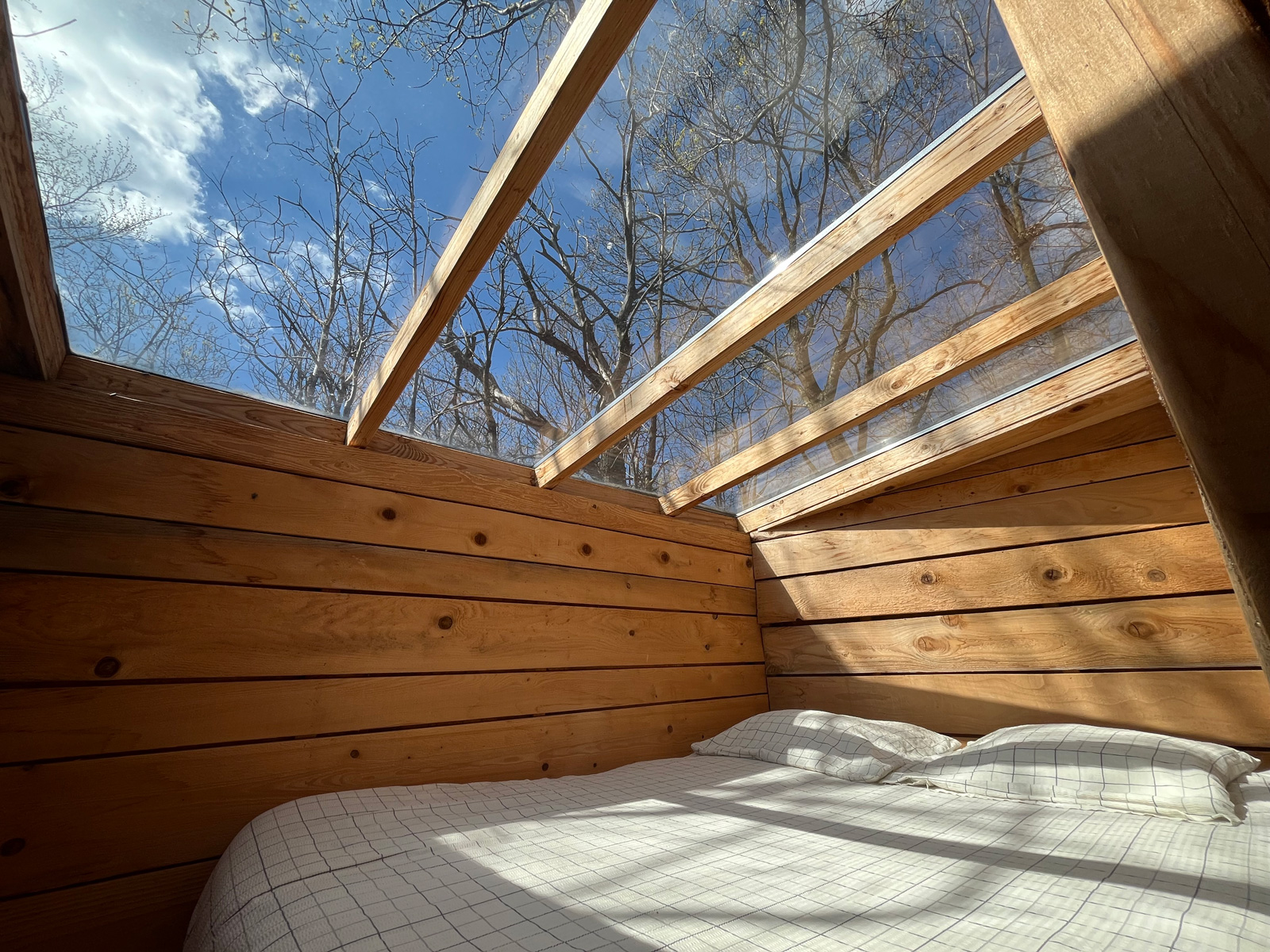 Chambre vue sur le ciel